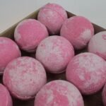 Bubblegum Jumbo Bath Bomb - Image 2