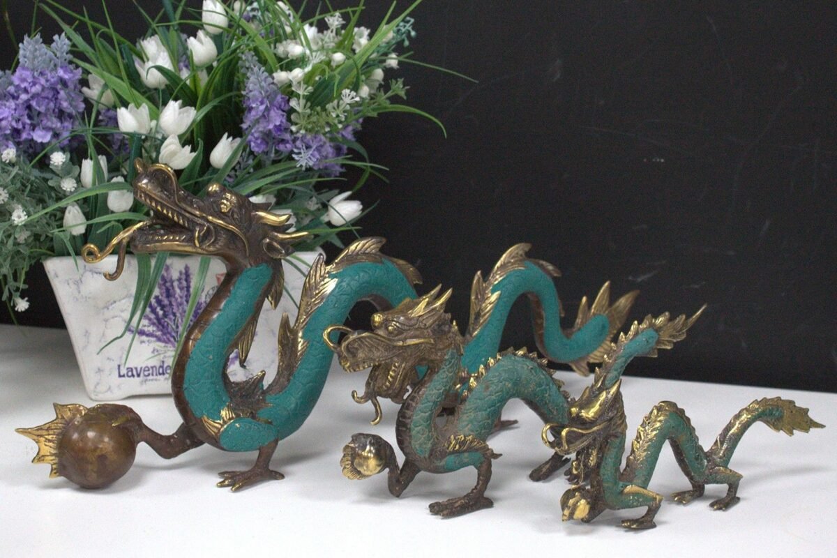 Fengshui - Med Dragon with Ball - 27cm - Image 3